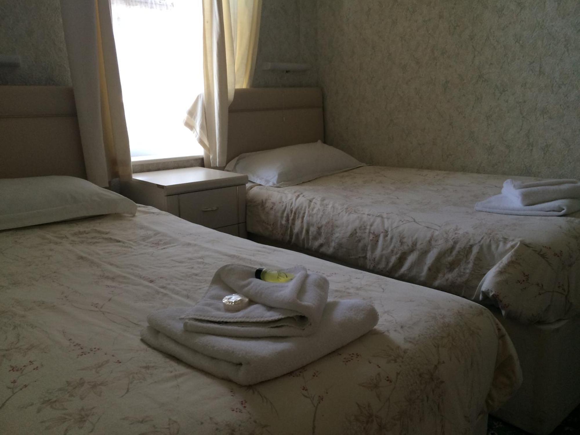 Hotel Victoria غريت يورماوث الغرفة الصورة